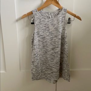 Lululemon gray top